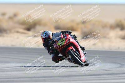 media/Jan-10-2025-CVMA Friday Practice (Fri) [[489e0da257]]/Group 4 and Trackday/Session 4 (Turn 16)/